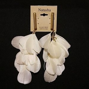 CHANDELIER FEATHER DROP EARRINGS